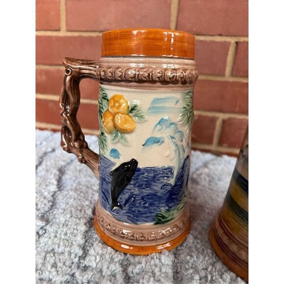 Vintage Souvenir Cups - Picture 2 of 10